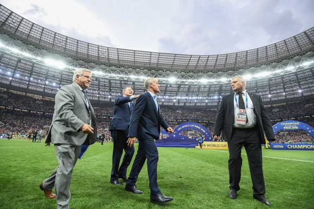 他不僅在得 他不僅在得